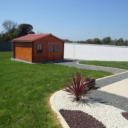 In Avrille Near Sandy Beaches 度假居 Saint-Hilaire-la-Forêt