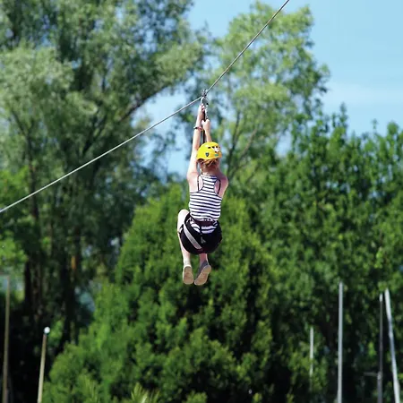 In Avrille Near Sandy Beaches Saint-Hilaire-la-Forêt